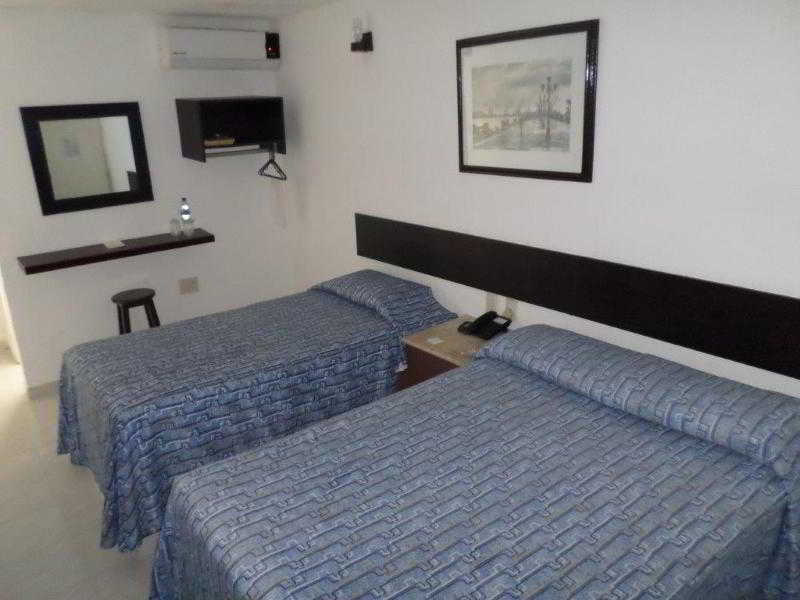 Hotel Suites Mediterraneo Boca Del Rio ורקרוז מראה חיצוני תמונה